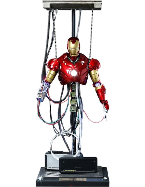 Diorama articulada Marvel Studios: Iron Man Iron Man collectors Hot Toys con luz