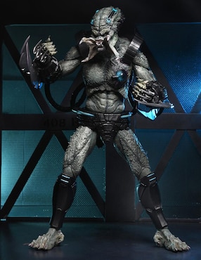 Figura de acción deluxe Neca
