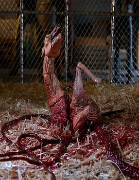 Figura de colección The Thing deluxe Neca