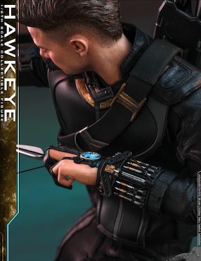 Figura de colección Marvel Avengers Endgame Hawkeye deluxe Hot Toys