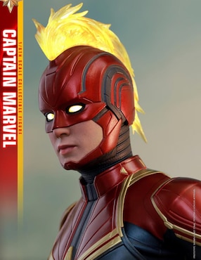 Figura de colección Marvel Studios: Avengers Captain Marvel collectors Hot Toys