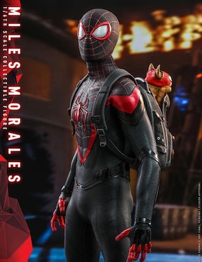 Figura de colección Marvel: Spider-Man Miles Morales collectors Hot Toys