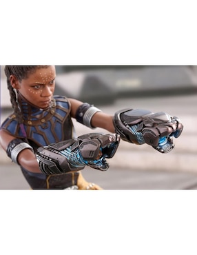 Figura de colección Black Panther Shuri deluxe Hot Toys