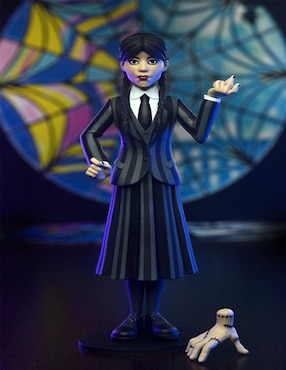 Figura de colección articulada Wednesday Merlina Addams collectors Neca