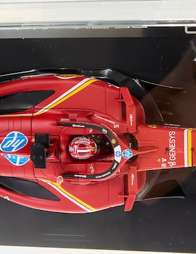 Vehículo Bburago 1:18 16 Charles Leclerc