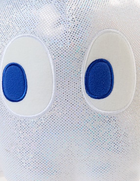 Peluche de Pac Man Fantasma Banpresto de 22.5 cm
