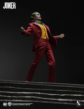 Figura de colección articulada DC The Joker deluxe Hot Toys