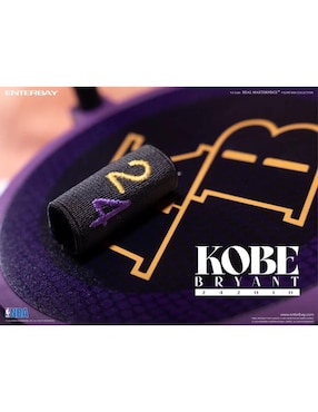 Figura de colección articulada Los Angeles Lakers Kobe Bryant limitada Enterbay