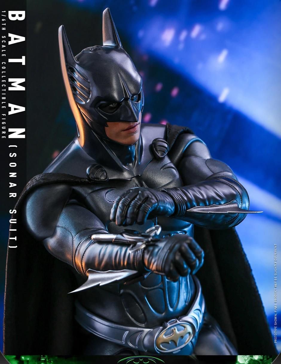 Batman - Figura articulada (Hot Toys 13503): .es: Juguetes y juegos