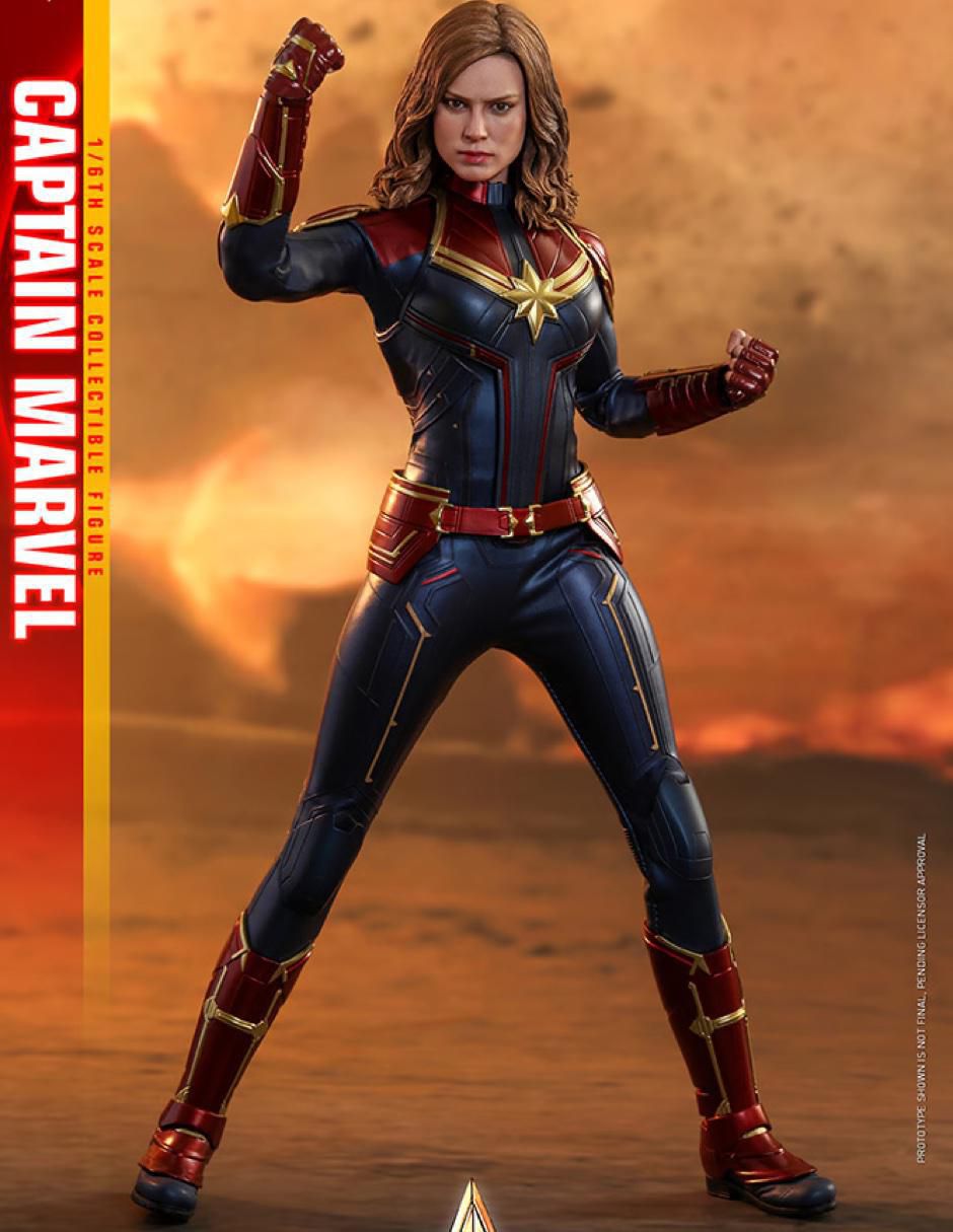 Figura de colección Marvel Studios: Avengers Captain Marvel collectors 7