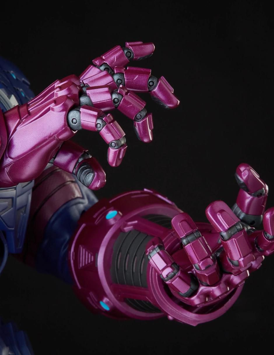 Figura de colección Marvel: Avengers Legends Series Galactus collectors con luz 4