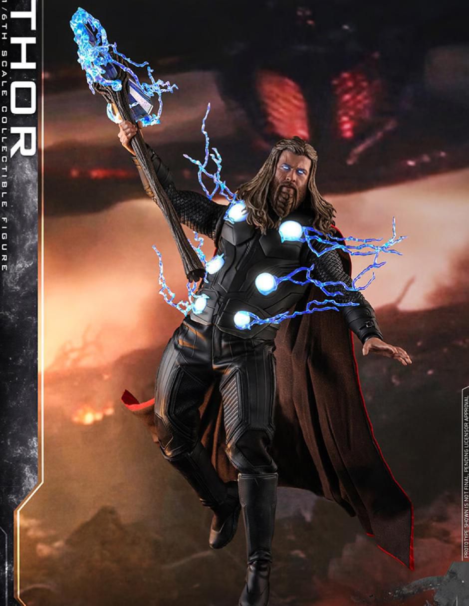 Figura de colección Marvel Avengers Endgame Thor ultimate con luz 3