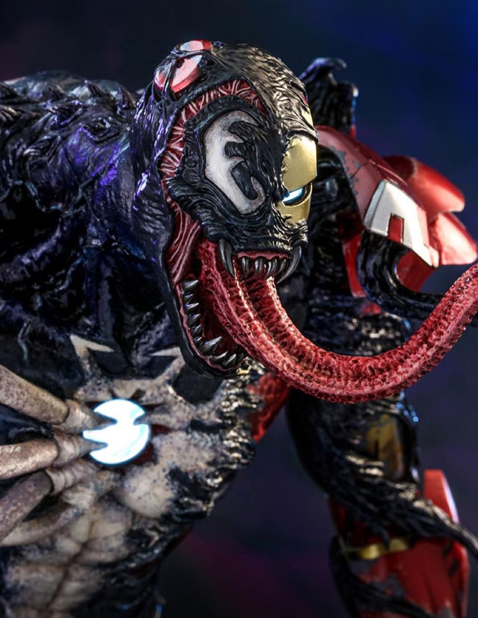 Figura de colección Marvel: Spider-Man Venomized Iron Man deluxe