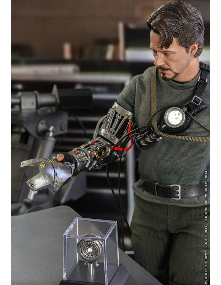 Figura de colección Marvel Studios The First Ten Years Iron Man deluxe 8