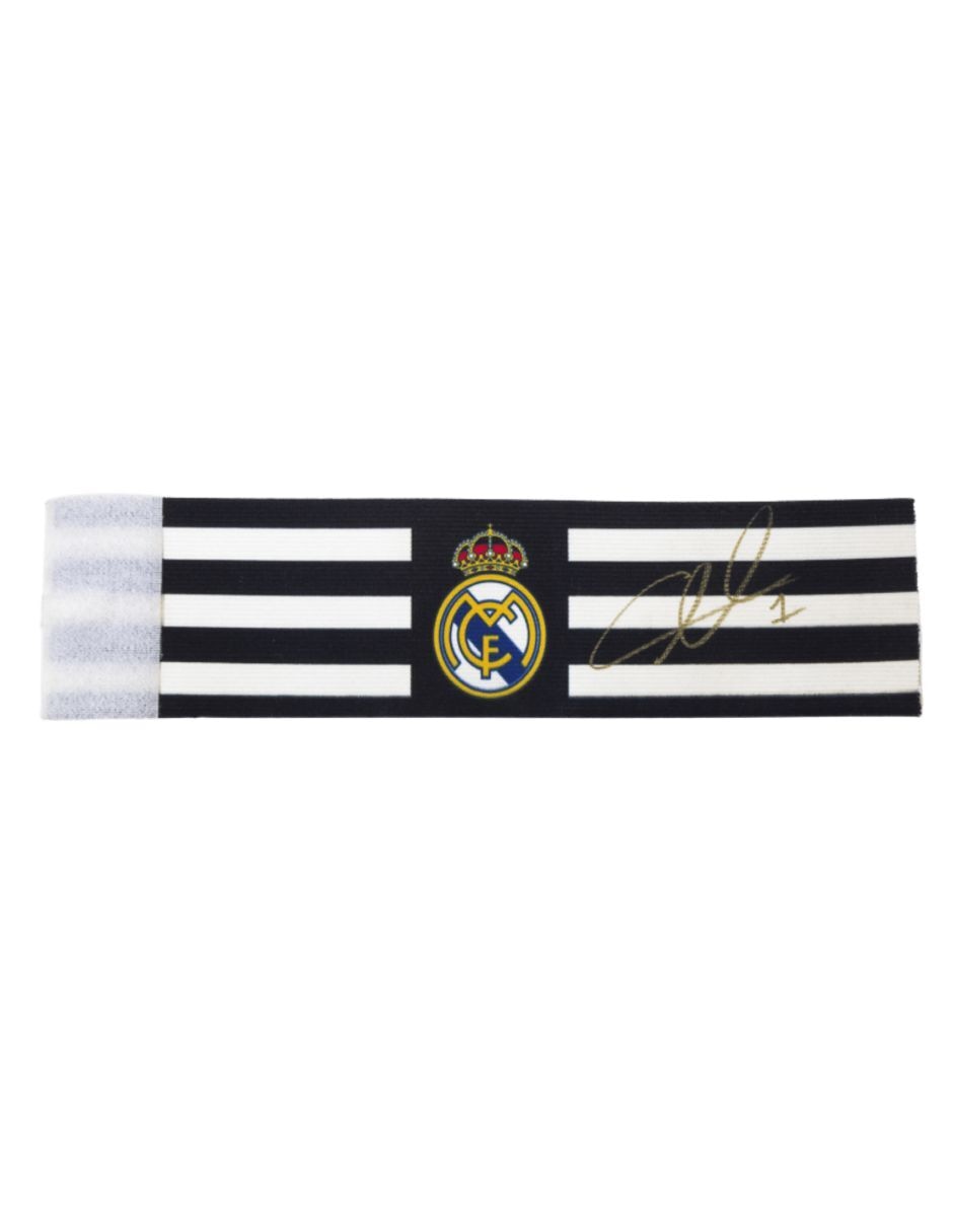 Gafete autografiado por Iker Casillas Gafete autografiado por Iker Casillas