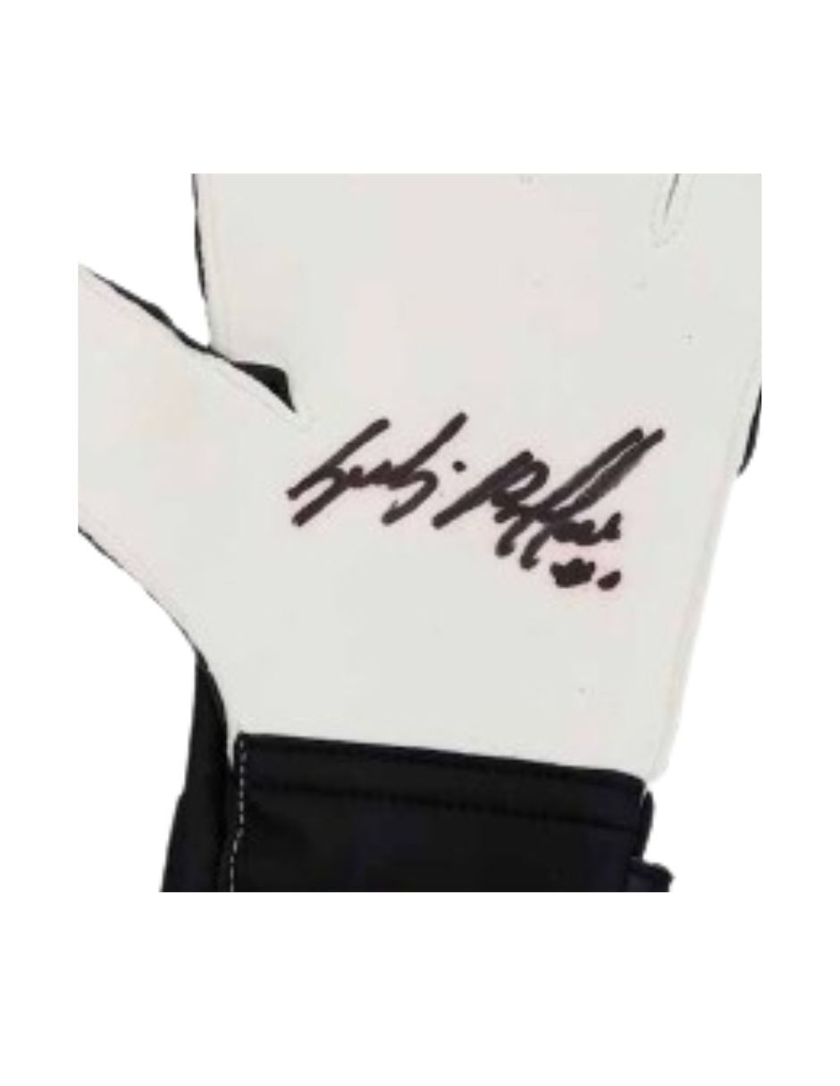 Guante autografiado por Gianluigi Buffon 3