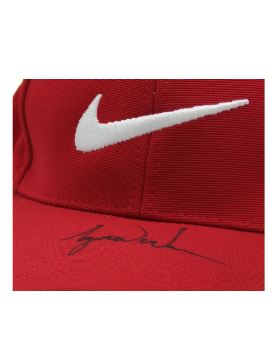 Gorra autografiado por Tiger Woods 3