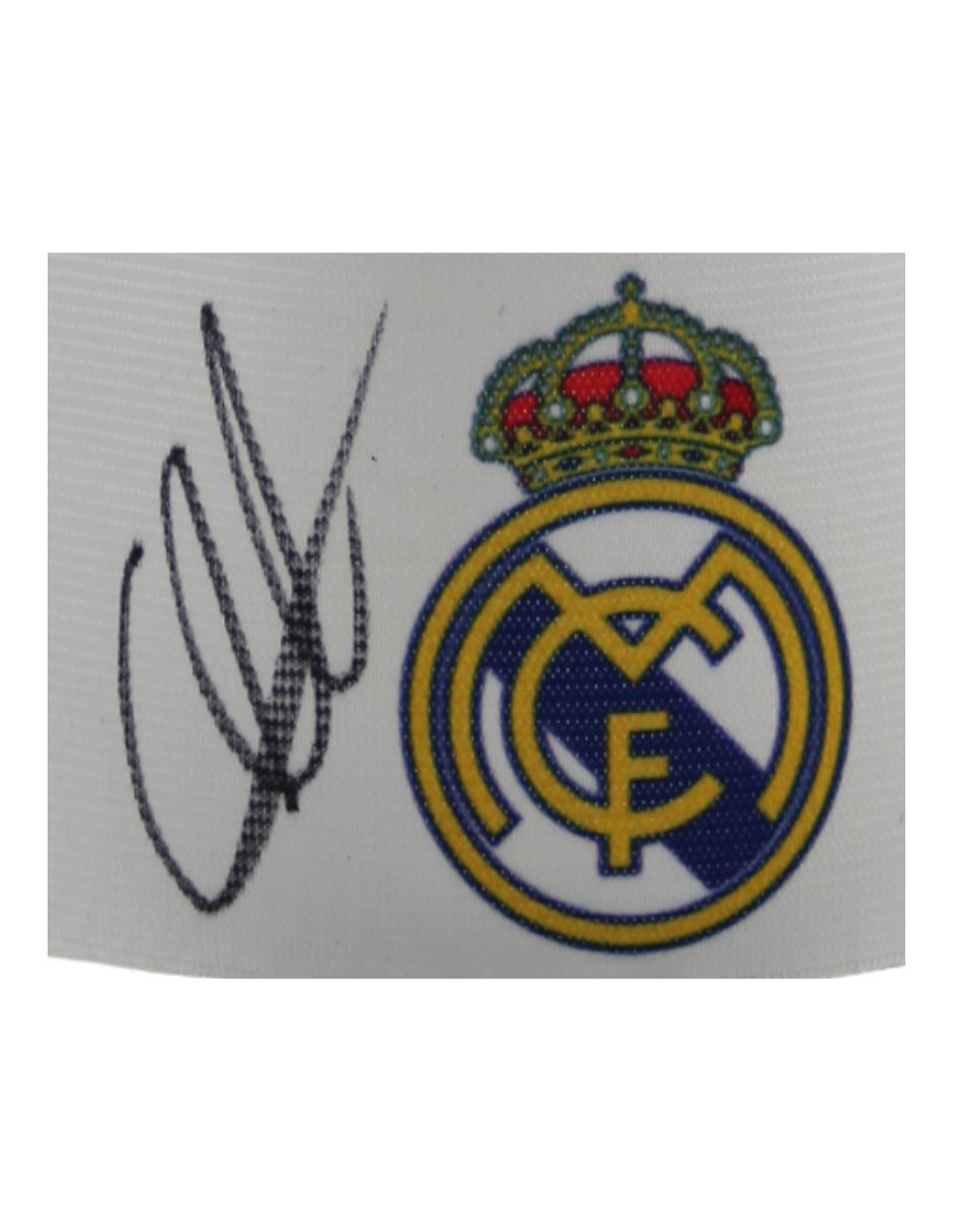 Gafete autografiado por Iker Casillas 3