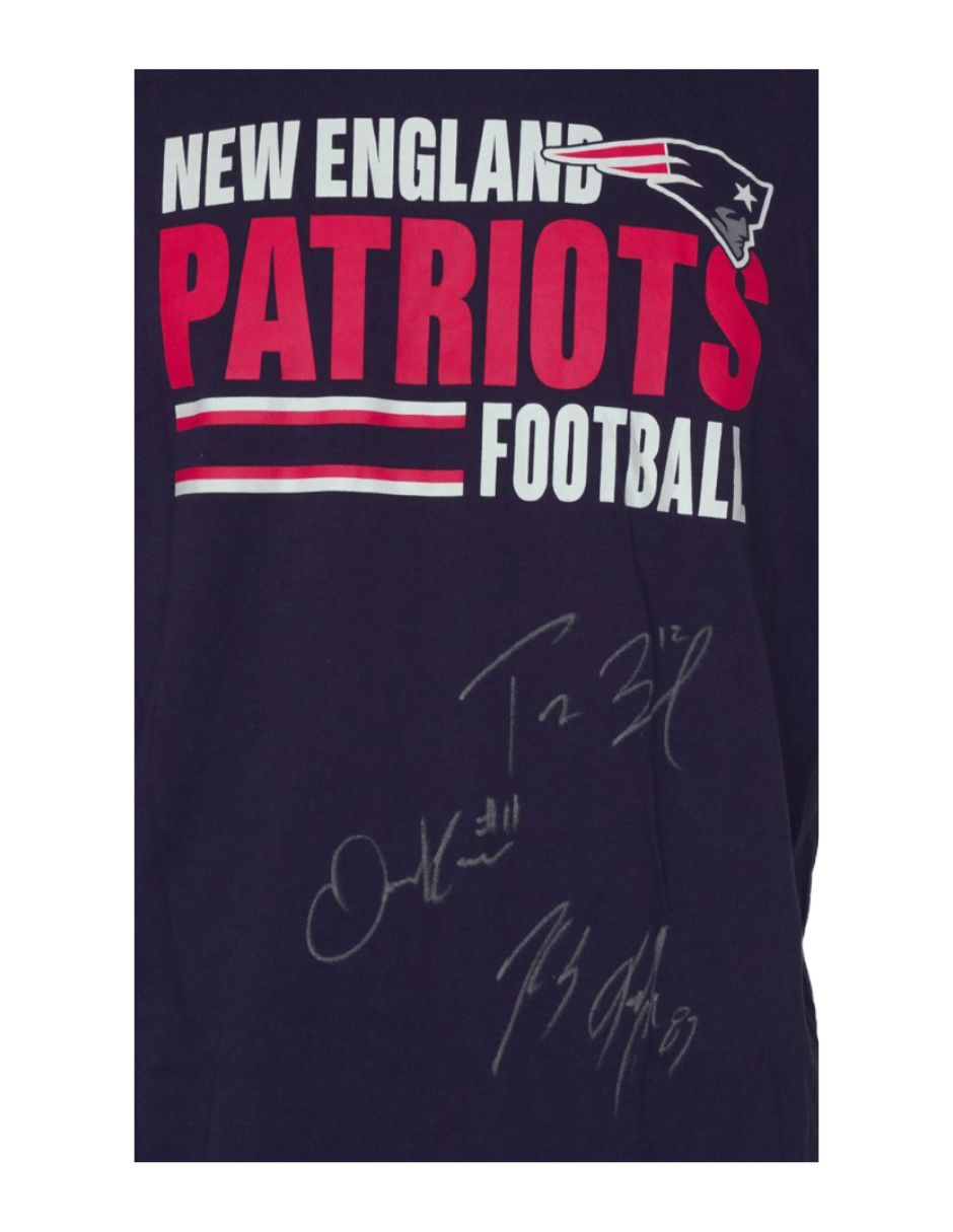 Playera autografiado por Tom Brady, Rob Gronkowski, Julian Edelman 3
