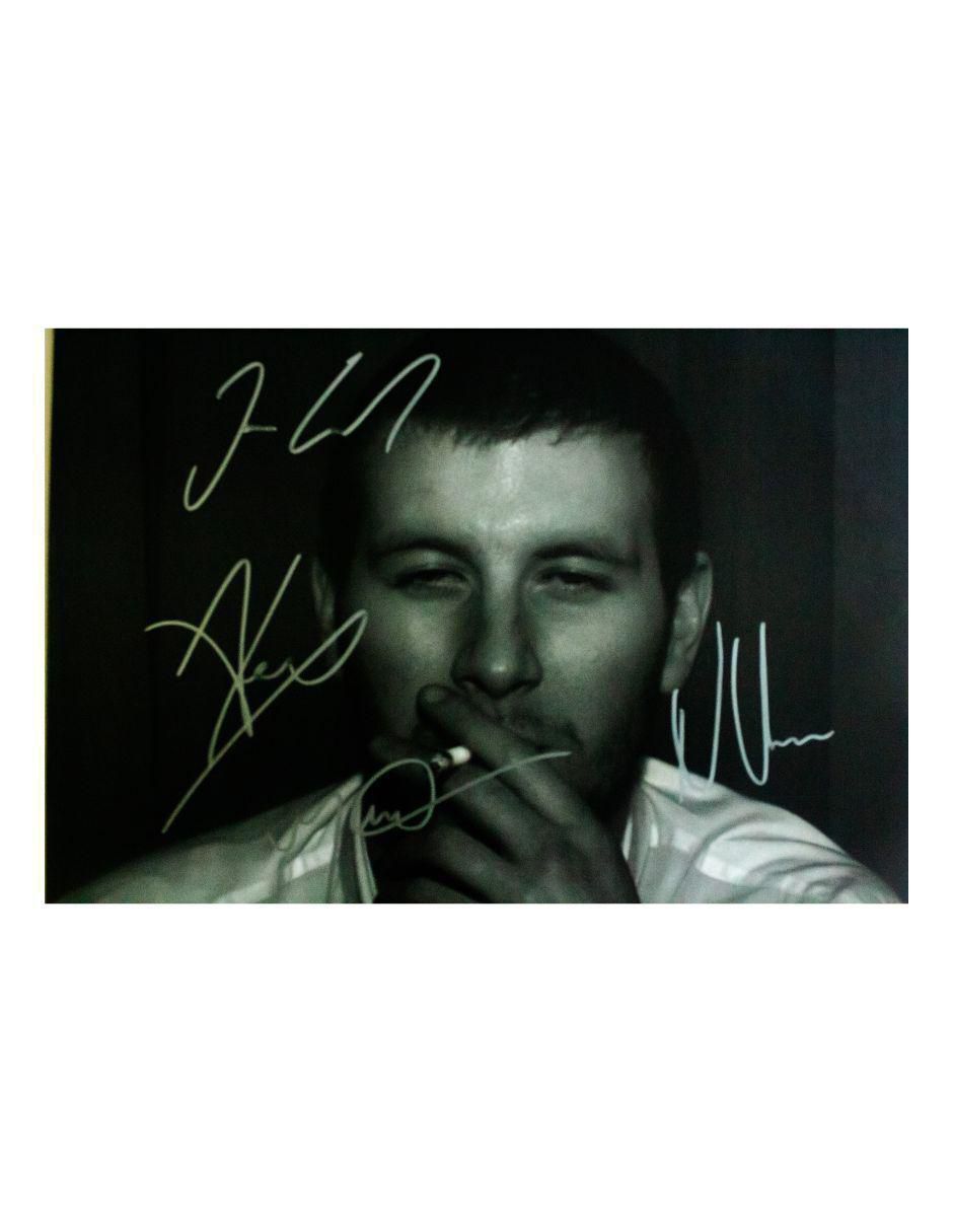 Disco de Vinilo autografiado por Arctic Monkeys 5