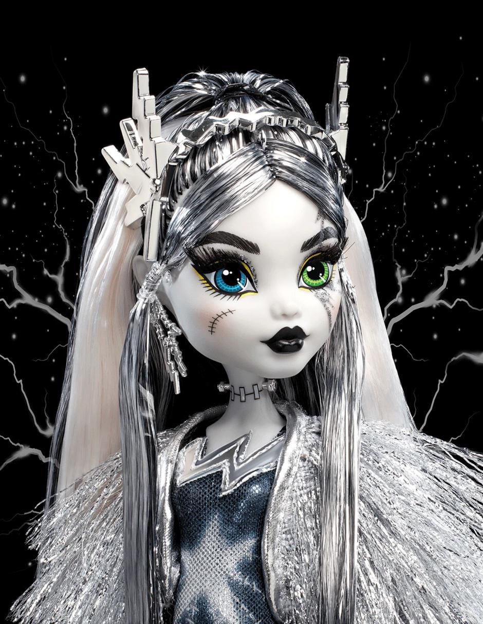 Figura de colección articulada Monster High Frankie Stein limitada 3