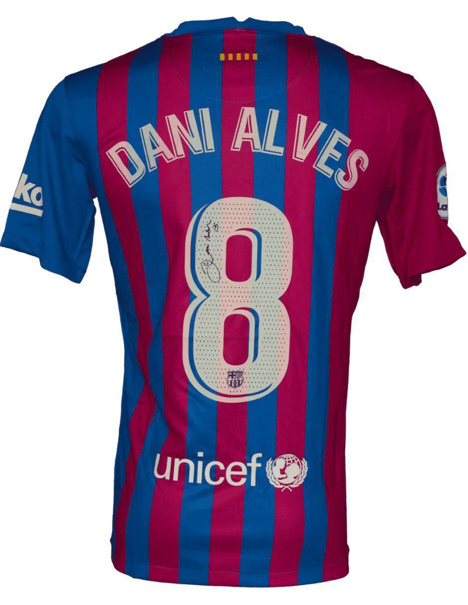 Jersey autografiado por Dani Alves 3