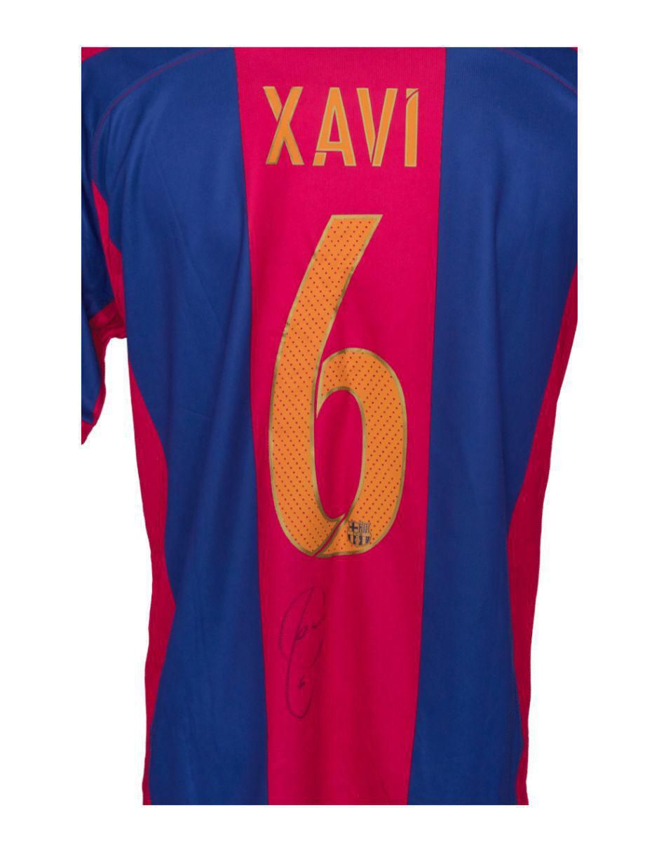 Jersey autografiado por Xavi Hernández 3