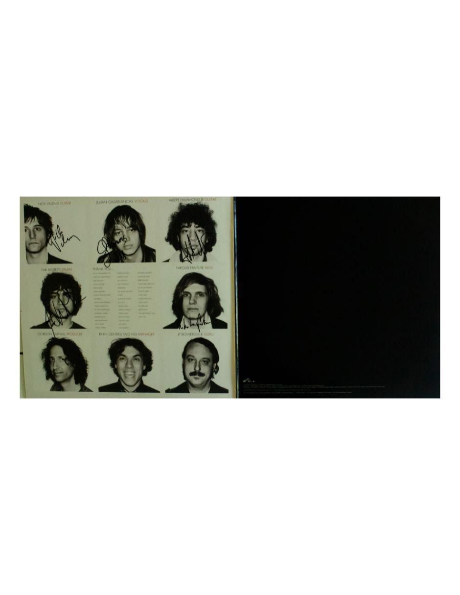 Disco de vinilo autografiado por The Strokes 4