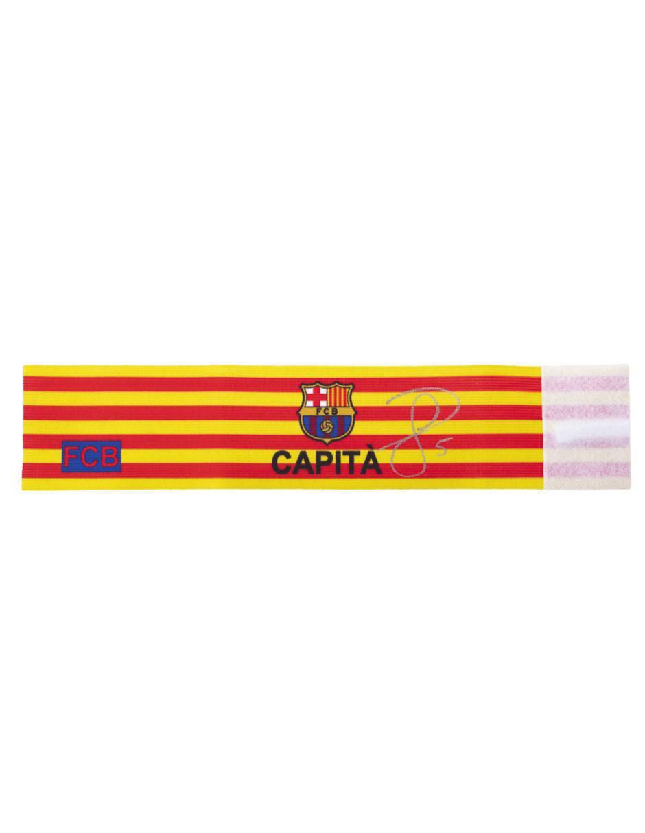Gafete autografiado por Carles Puyol Gafete autografiado por Carles Puyol