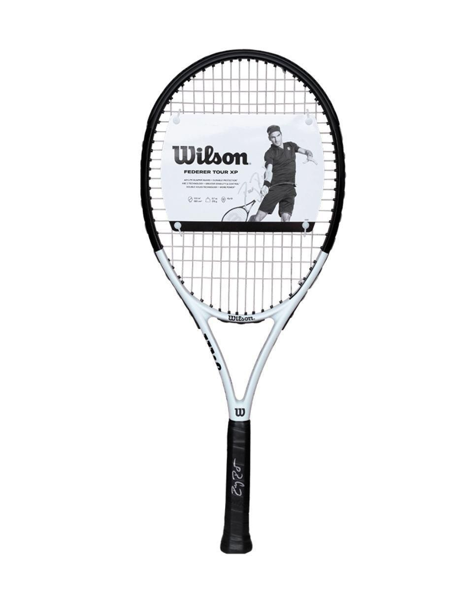 Raqueta autografiada por Roger Federer