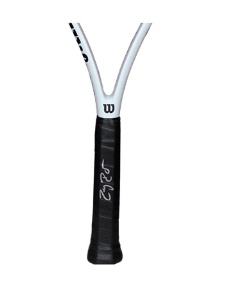 Raqueta autografiada por Roger Federer 3