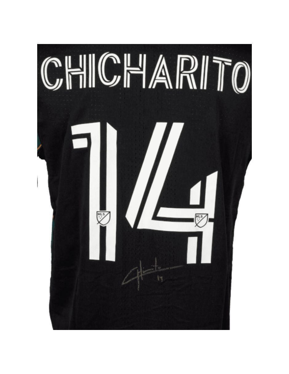 Jersey autografiado por Javier Hérnandez 3