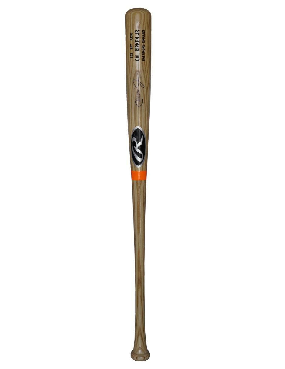 Bat autografiado por Cal Ripken 3