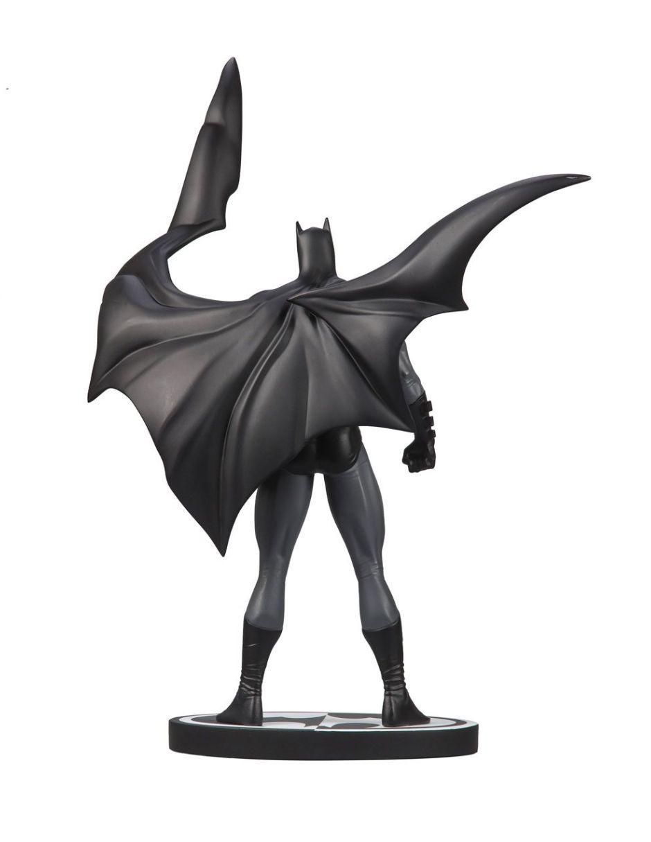 Figura de acción DC Comics Batman b+w chase 3