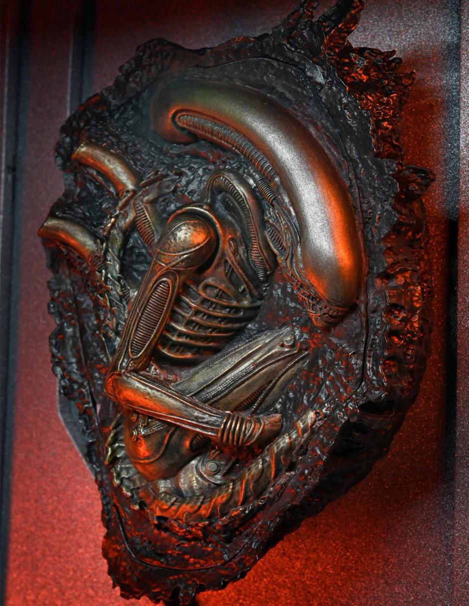Figura de colección articulada Alien Romulus Scorched Xenomorph collectors 3