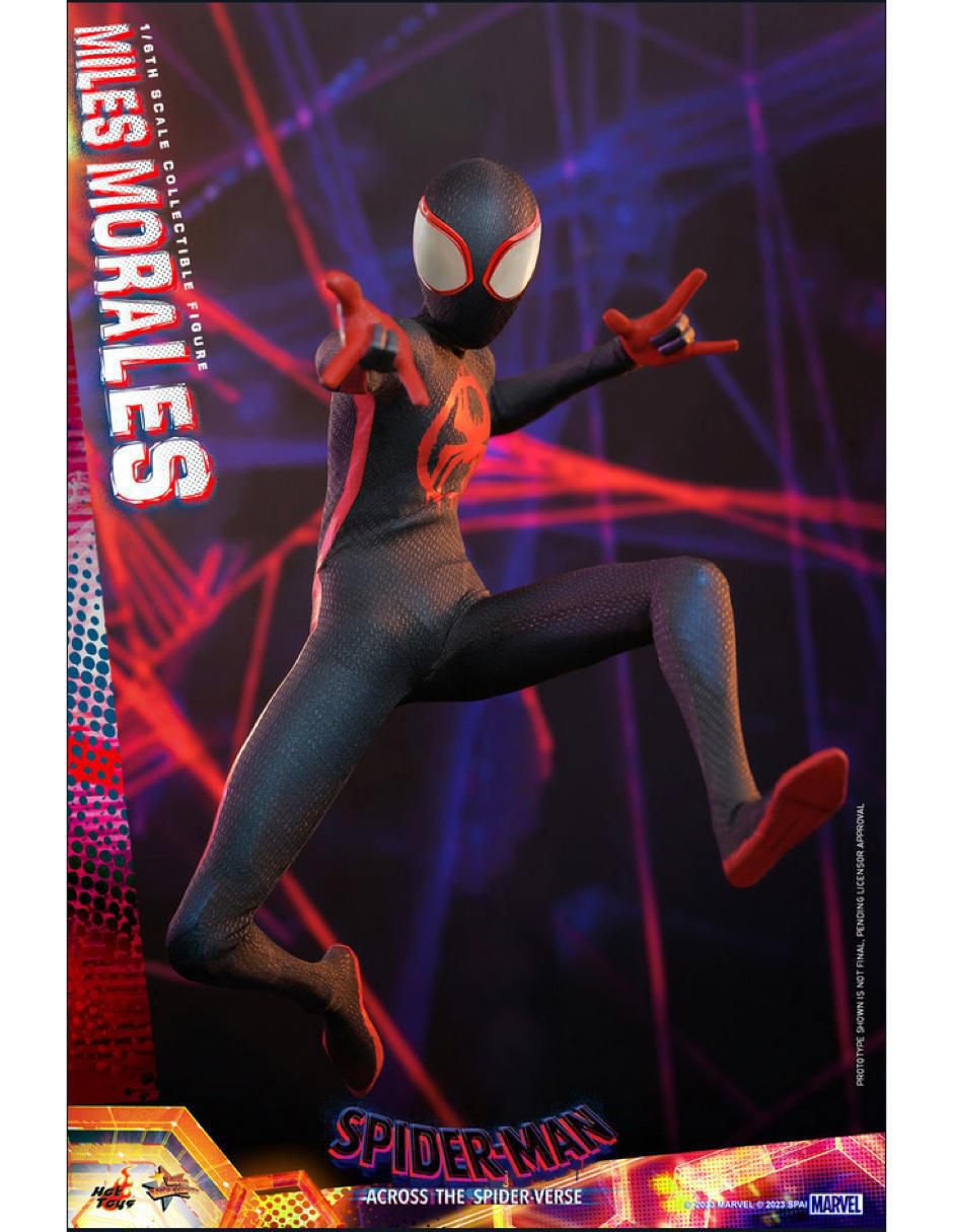 Figura coleccionable articulada Spider-Man Across The Spiderverse Miles Morales collectors 6