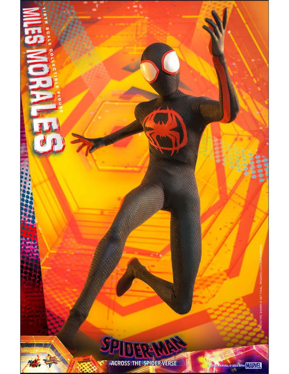Figura coleccionable articulada Spider-Man Across The Spiderverse Miles Morales collectors 8