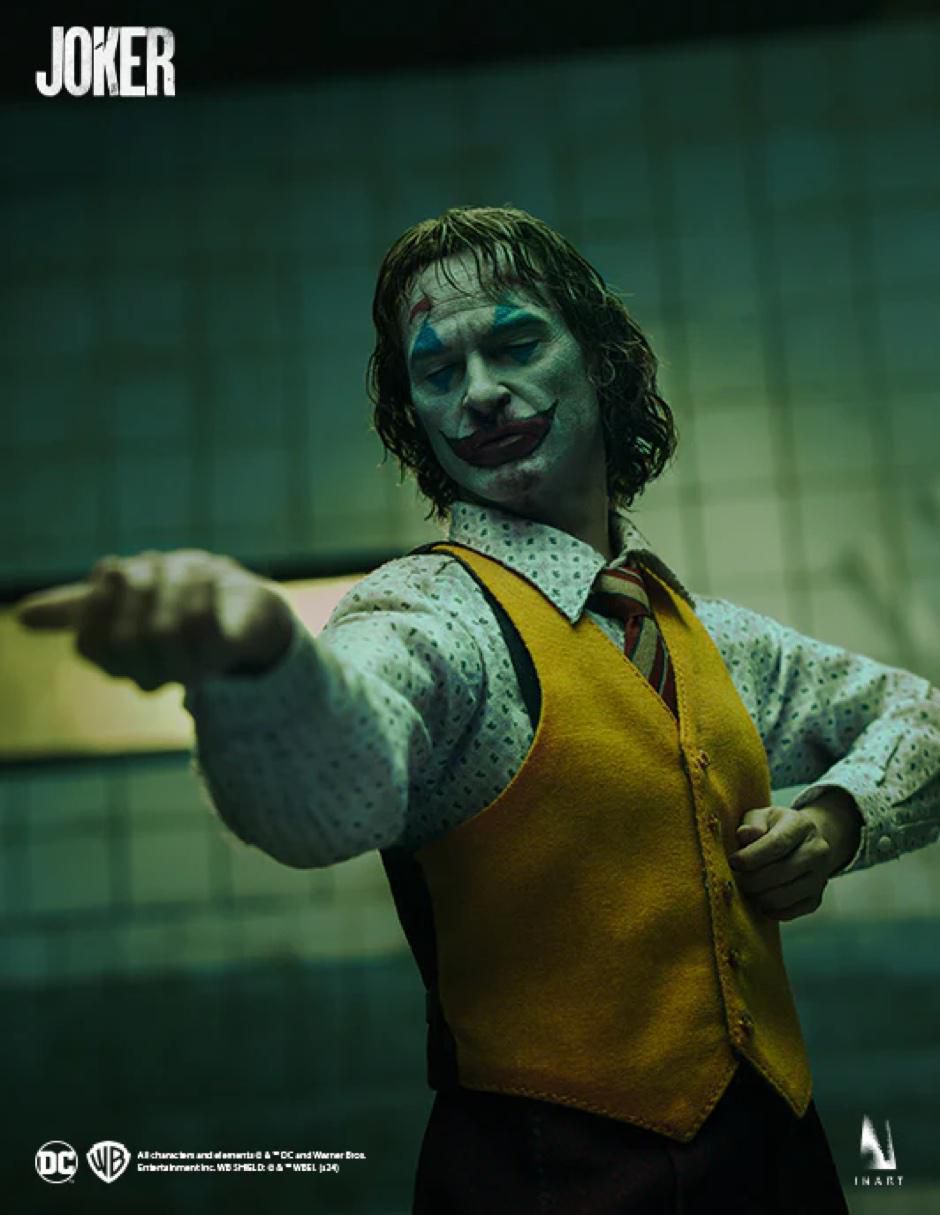Figura de colección articulada DC The Joker deluxe 3