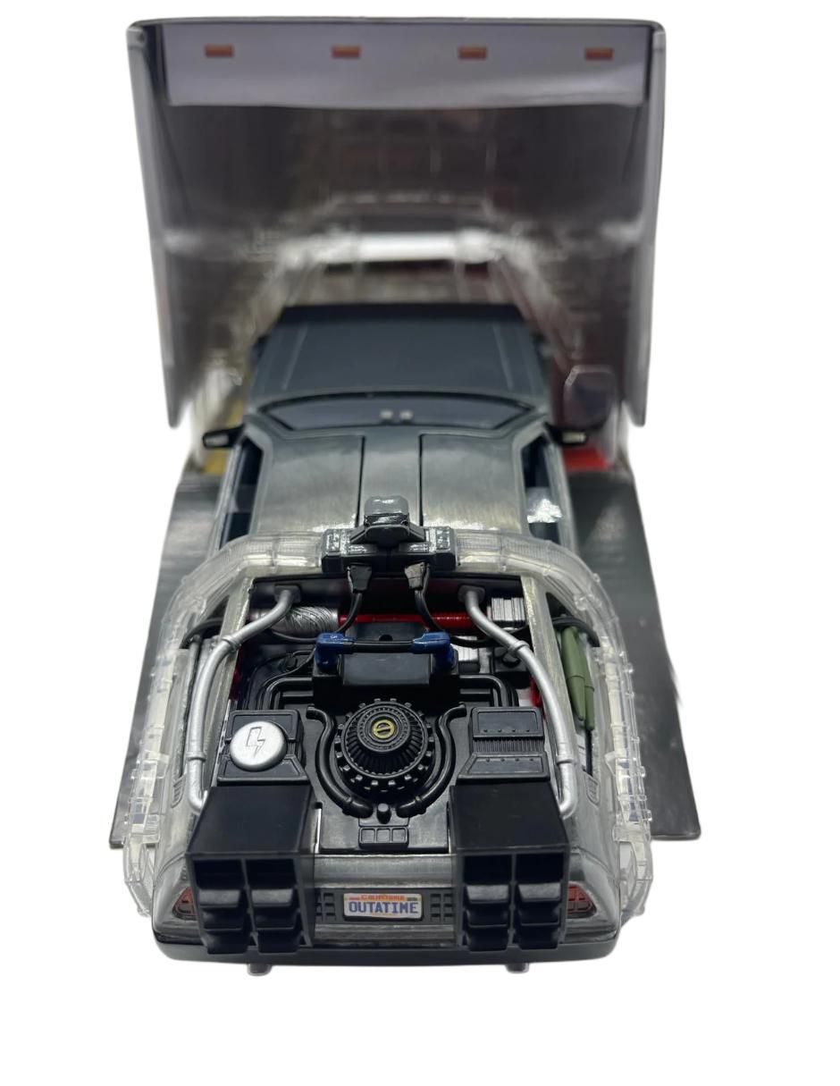 Vehículo 1:24 Back To The Future Delorean Time Machine 3