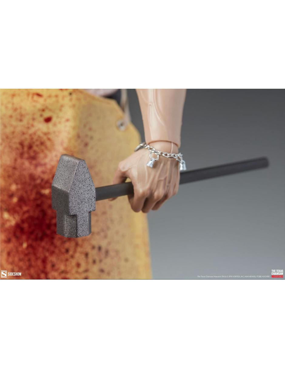 Figura de colección articulada Leatherface whit Pretty Woman Mask limitada 8