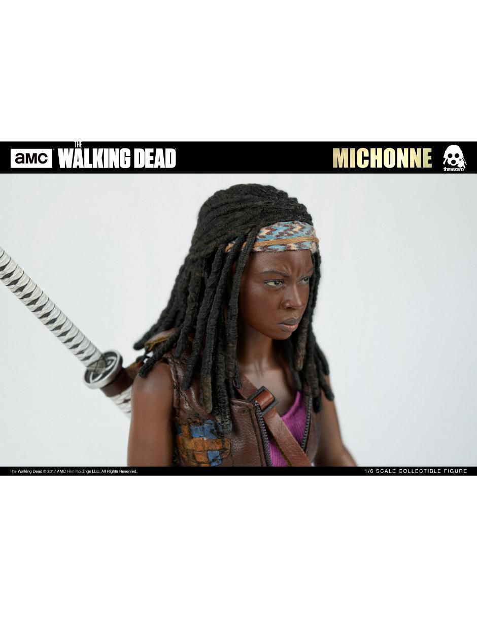 Figura de colección articulada The Walking Dead Michonne collectors 3